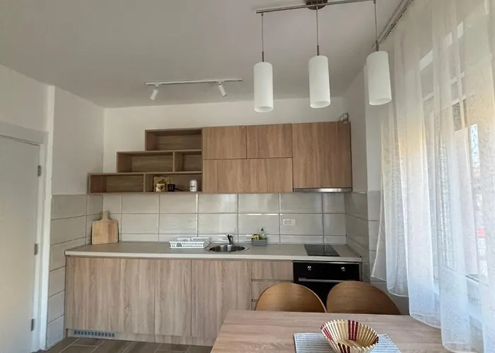 דירה Jasmina Apartman *