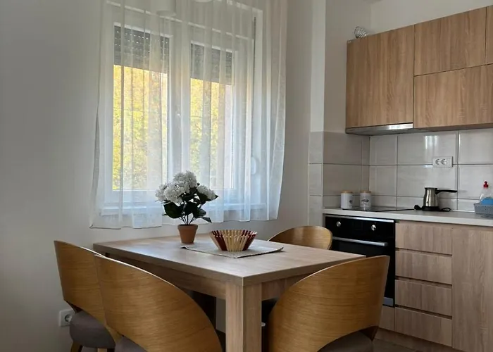 Jasmina Apartman דירה סוקו בניה